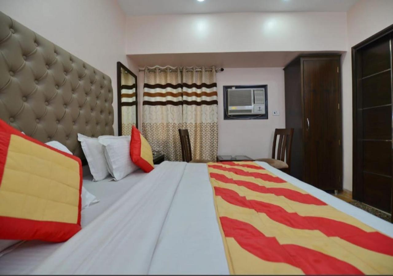 Hotel I Stay & Revels Near New Delhi Railway Station- By Ap Singh Hotels المظهر الخارجي الصورة