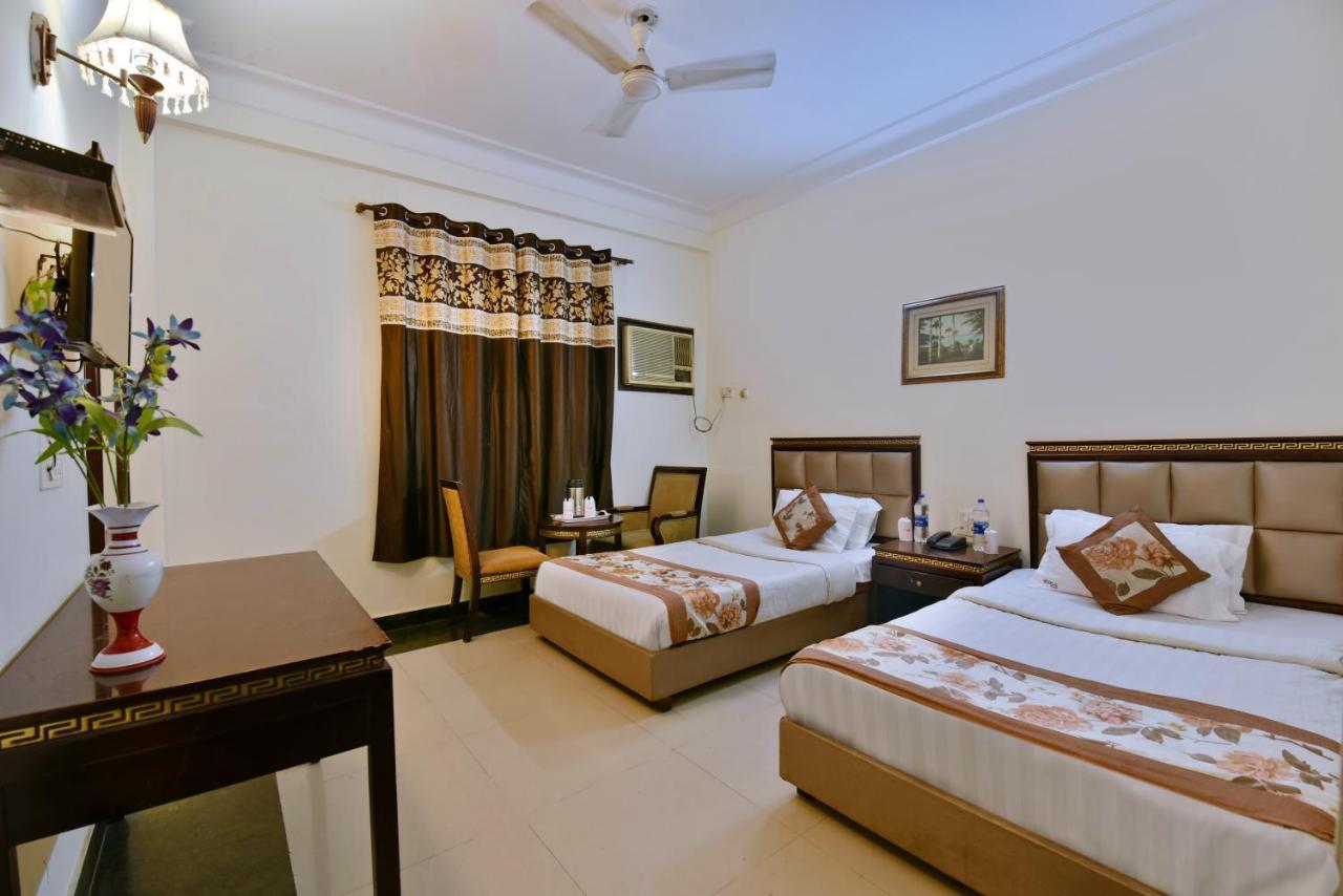 Hotel I Stay & Revels Near New Delhi Railway Station- By Ap Singh Hotels المظهر الخارجي الصورة