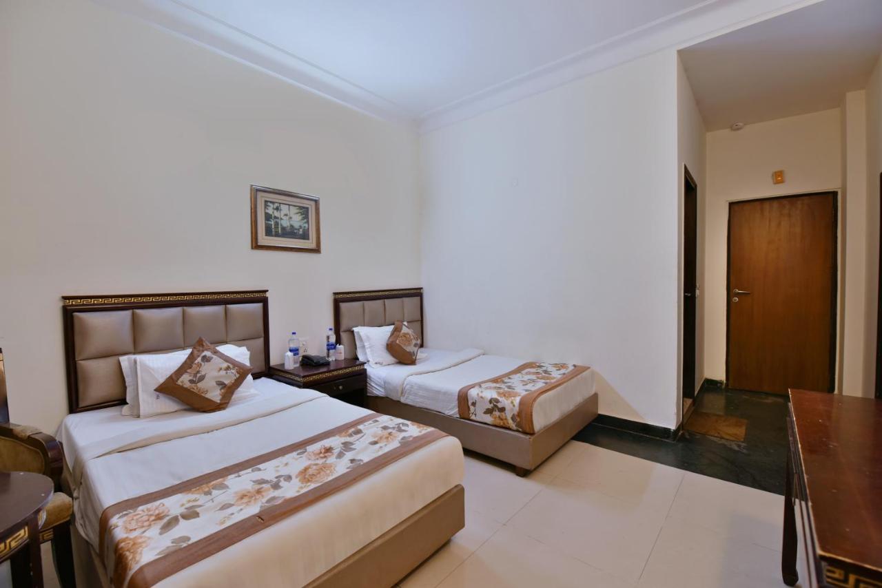 Hotel I Stay & Revels Near New Delhi Railway Station- By Ap Singh Hotels المظهر الخارجي الصورة