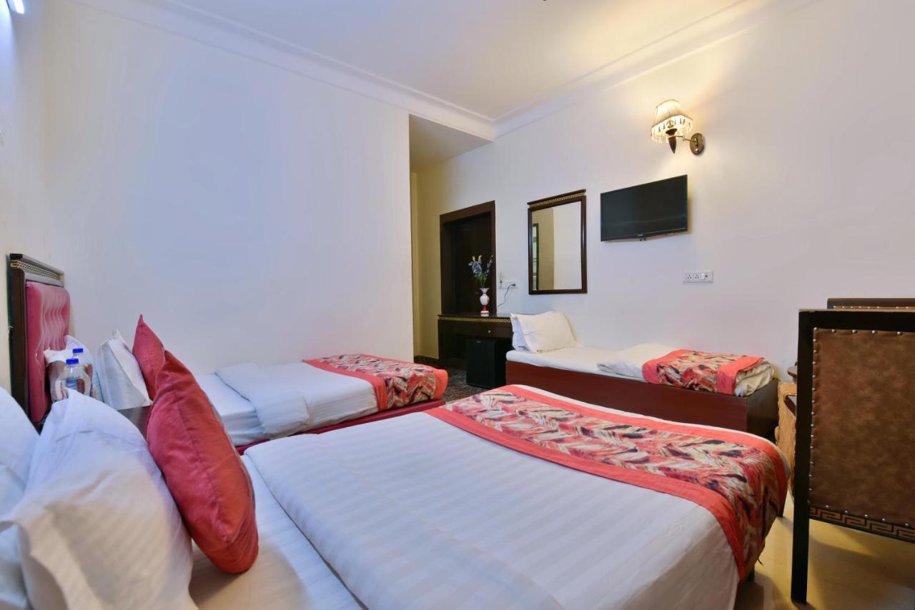 Hotel I Stay & Revels Near New Delhi Railway Station- By Ap Singh Hotels المظهر الخارجي الصورة