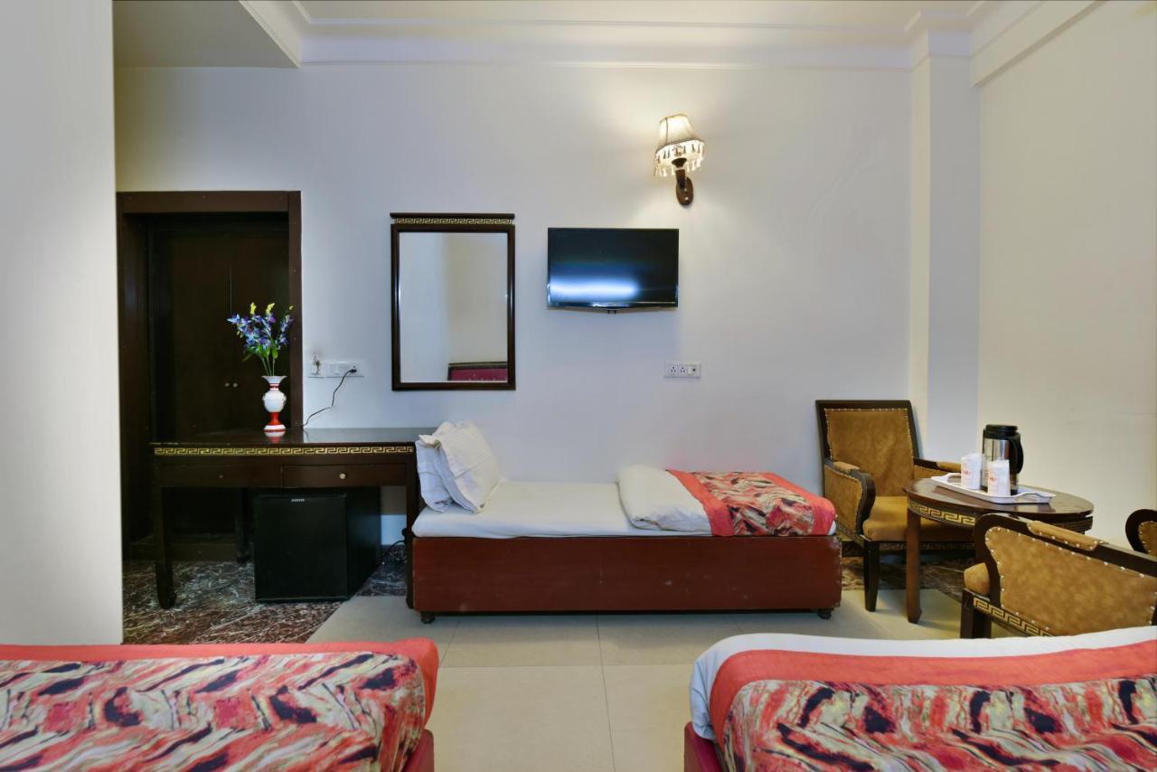 Hotel I Stay & Revels Near New Delhi Railway Station- By Ap Singh Hotels المظهر الخارجي الصورة