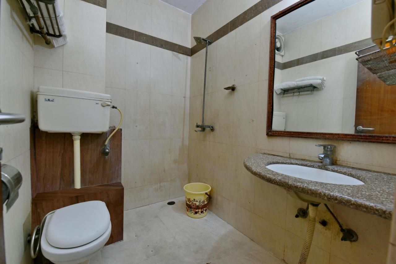 Hotel I Stay & Revels Near New Delhi Railway Station- By Ap Singh Hotels المظهر الخارجي الصورة