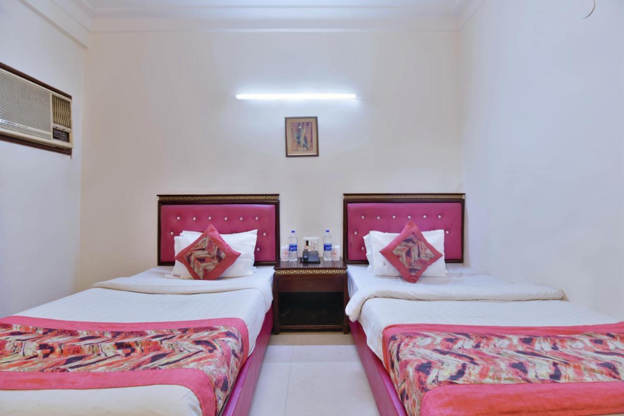 Hotel I Stay & Revels Near New Delhi Railway Station- By Ap Singh Hotels المظهر الخارجي الصورة